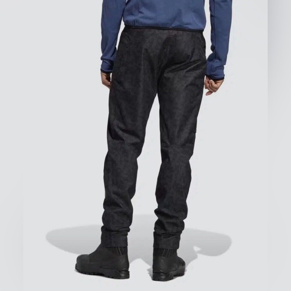 adidas Terrex Primeknit Waterproof Hiking Pants Size Medium - Picture 3 of 17